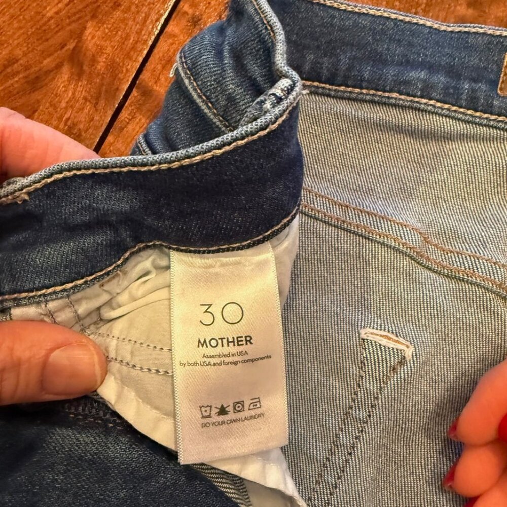 Mother Hustler Roller Sneak Jeans size 30 - Picture 3 of 6